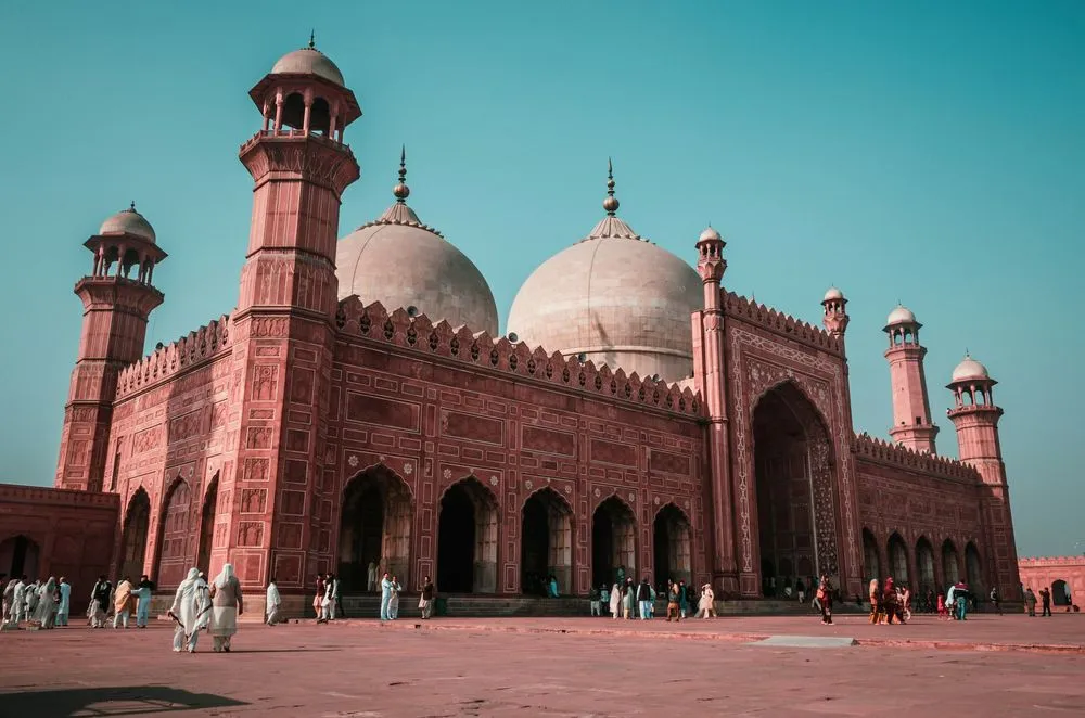 Karachi, Pakistan from €174 Roundtrip: Pegasus Airlines Flights from Prague
