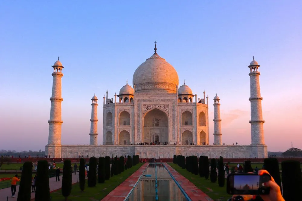Mumbai from €362 Roundtrip: Royal Jordanian Flights from Lyon