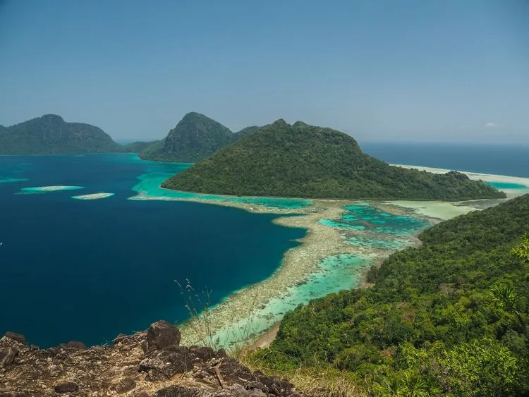 Borneo from €420 Roundtrip: China Southern Flights from Luxembourg