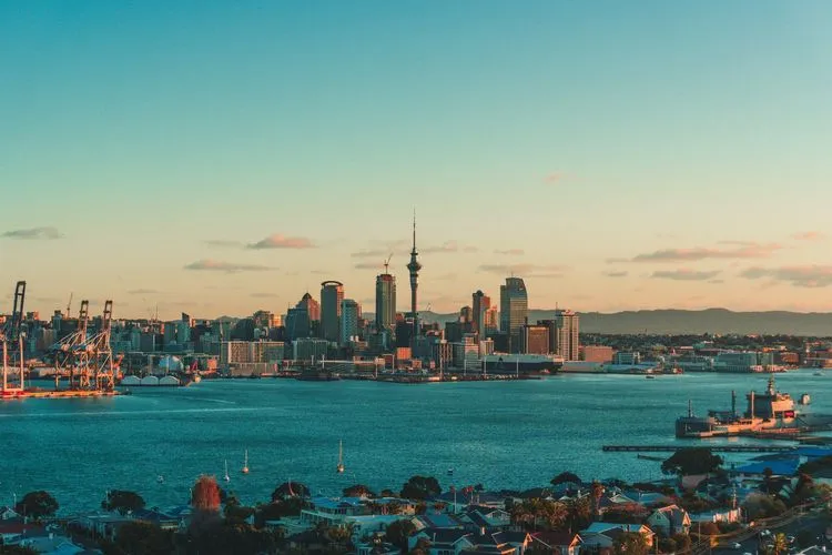 Auckland from €713 Roundtrip: Air China Flights from Milan